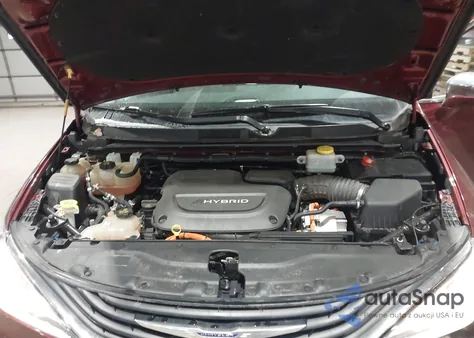 2017 Chrysler Pacifica Hybrid Platinum from USA, damaged, VIN 2C4RC1N79HR677138